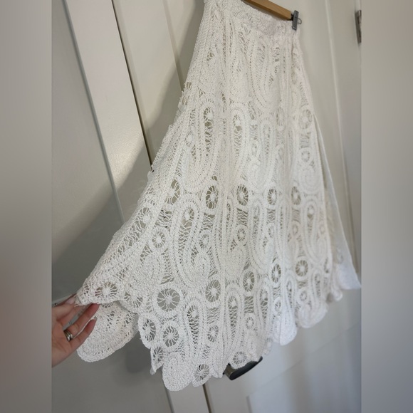 Crochet white boho chic asymmetrical midi skirt Elegant & Feminine (S/M) - Picture 5 of 10